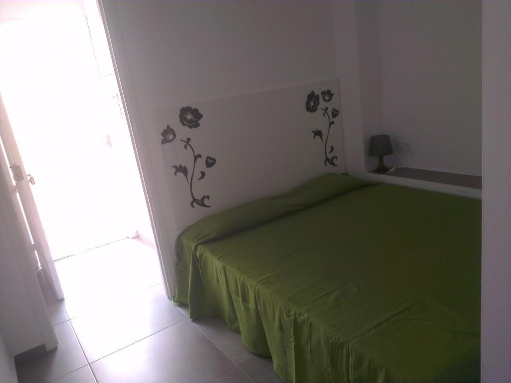 Apartaments La Riera Росес Стая снимка