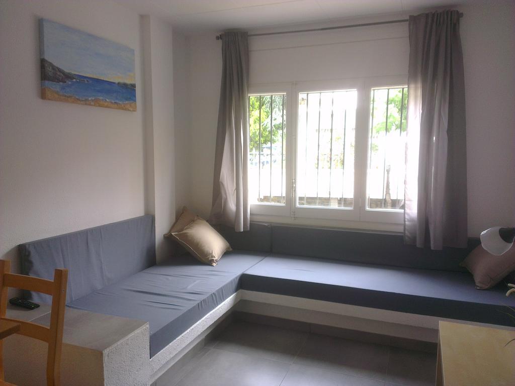 Apartaments La Riera Росес Екстериор снимка